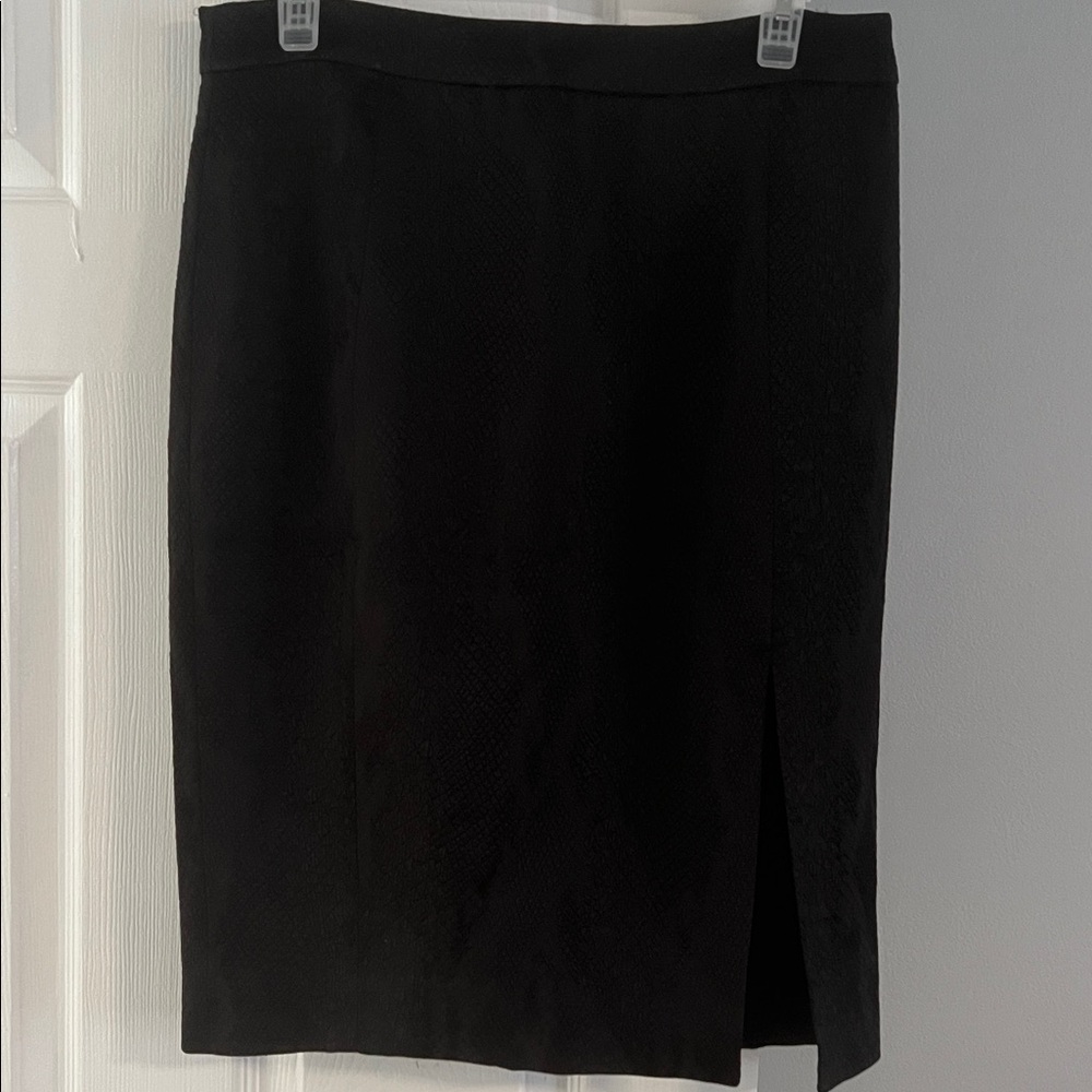 Altuzarra for Target Elegant Black Snakeskin Design Black Pencil Skirt - size 10